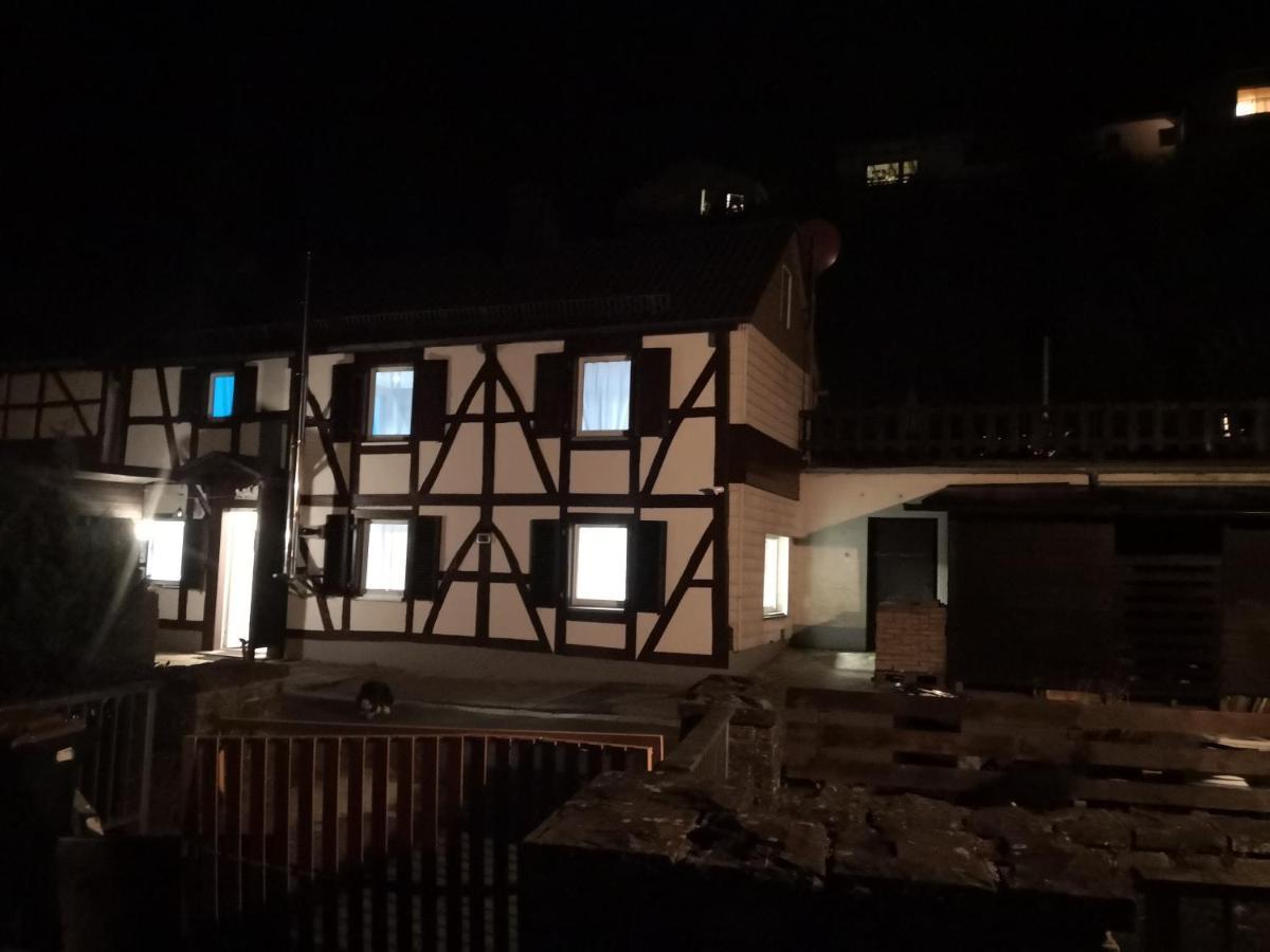 Haus Am Fluss Villa Kall Exterior foto